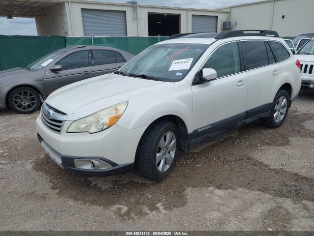 45031402 :رقم المزاد ، 4S4BRCKC0B3439655 vin ، 2011 Subaru Outback 2.5i Limited مزاد بيع