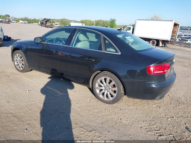 2011 Audi A4 2.0t Premium მანქანა იყიდება აუქციონზე, vin: WAUFFAFL5BN013717, აუქციონის ნომერი: 45031429