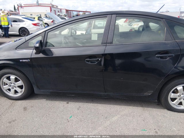 Toyota Prius Three 2014 JTDKN3DUXE0360148 Image 14