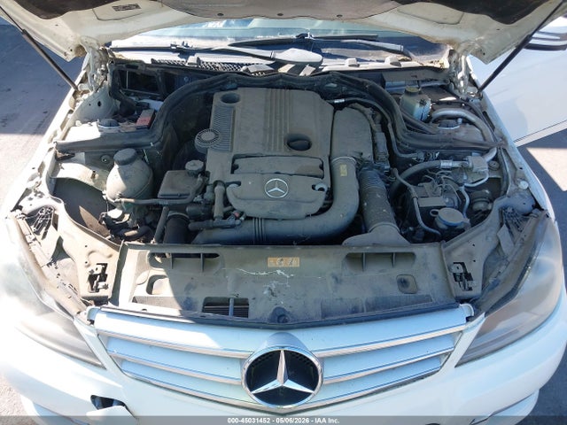 Продажа на аукционе авто 2012 Mercedes-benz C 250 Luxury/sport, vin: WDDGF4HB6CR200896, номер лота: 45031452
