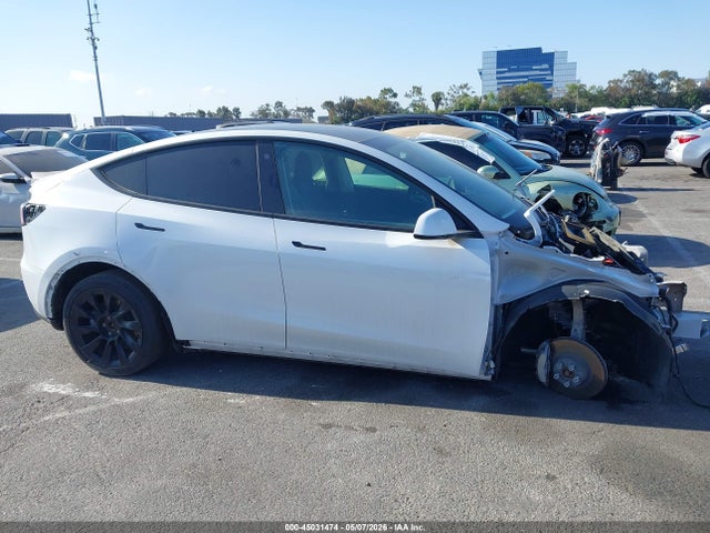 5YJYGDEEXMF160811 Tesla Model Y Long Range Dual Motor All-wheel Drive