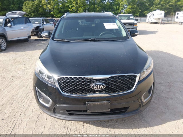 45031498 :رقم المزاد ، 5XYPGDA55GG180625 vin ، 2016 Kia Sorento 3.3l Lx مزاد بيع