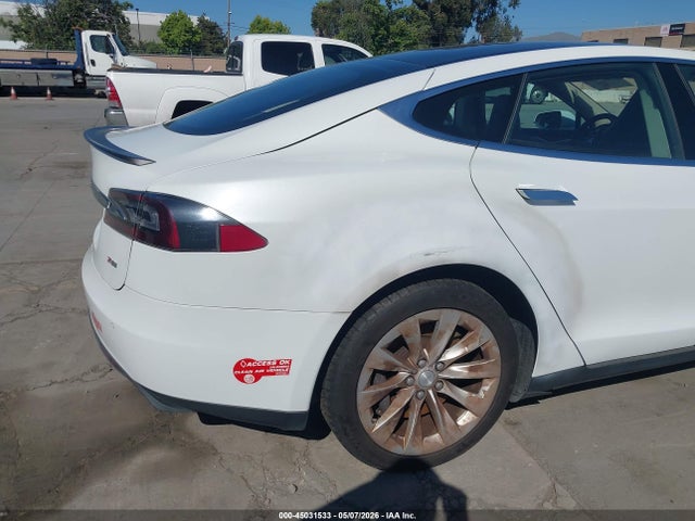 Продажа на аукционе авто 2013 Tesla Model S Performance, vin: 5YJSA1DP6DFP22342, номер лота: 45031533