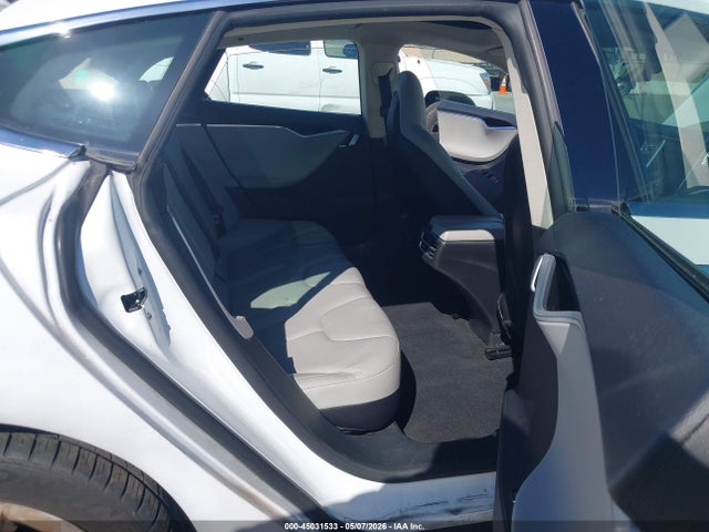 Продажа на аукционе авто 2013 Tesla Model S Performance, vin: 5YJSA1DP6DFP22342, номер лота: 45031533
