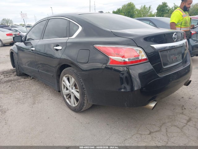 2015 Nissan Altima 2.5 Sl მანქანა იყიდება აუქციონზე, vin: 1N4AL3AP3FC100177, აუქციონის ნომერი: 45031545