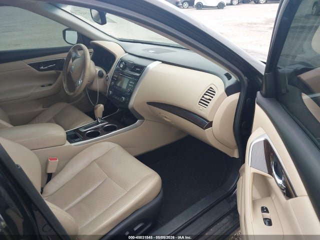 2015 Nissan Altima 2.5 Sl მანქანა იყიდება აუქციონზე, vin: 1N4AL3AP3FC100177, აუქციონის ნომერი: 45031545