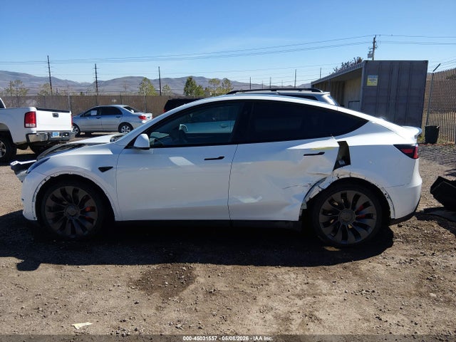Продаж на аукціоні авто 2025 Tesla Model Y Performance Dual Motor All-wheel Drive, vin: 7SAYGDEF3SF218637, номер лоту: 45031557