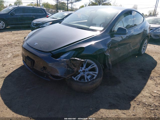 2024 Tesla Model Y Long Range Dual Motor All-wheel Drive მანქანა იყიდება აუქციონზე, vin: 7SAYGDEE4RA240905, აუქციონის ნომერი: 45031567