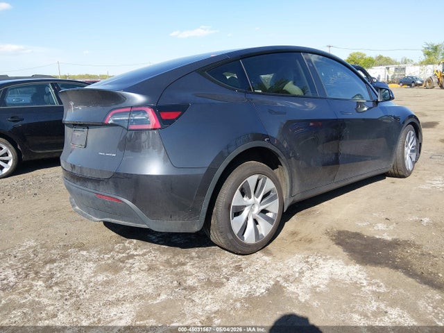 2024 Tesla Model Y Long Range Dual Motor All-wheel Drive მანქანა იყიდება აუქციონზე, vin: 7SAYGDEE4RA240905, აუქციონის ნომერი: 45031567