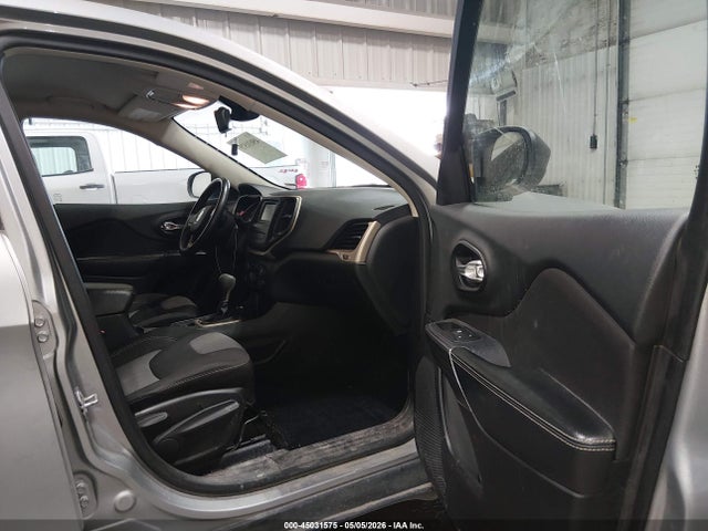 45031575 :رقم المزاد ، 1C4PJMABXFW606589 vin ، 2015 Jeep Cherokee Sport مزاد بيع