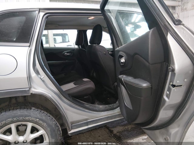 45031575 :رقم المزاد ، 1C4PJMABXFW606589 vin ، 2015 Jeep Cherokee Sport مزاد بيع