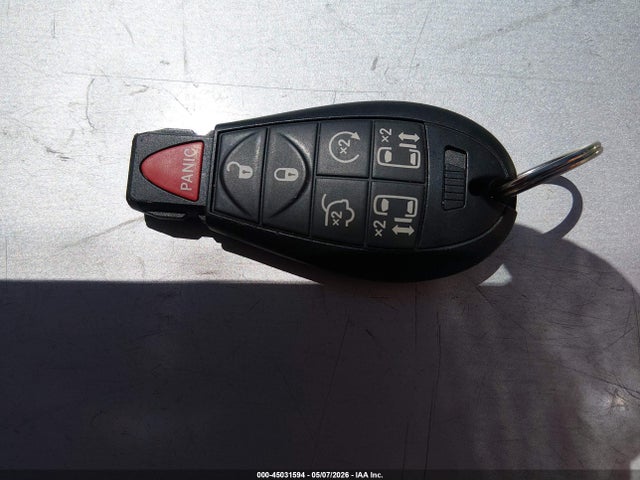 2C7WC1CG6GR221475 Chrysler Town &amp; Country Touring-l