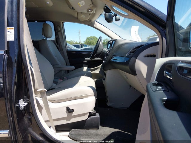 2C7WC1CG6GR221475 Chrysler Town &amp; Country Touring-l