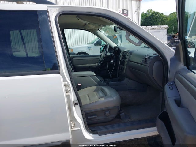 2004 Ford Explorer Xlt მანქანა იყიდება აუქციონზე, vin: 1FMZU63K44ZA73316, აუქციონის ნომერი: 45031599