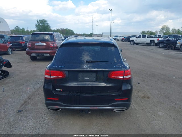 45031626 :رقم المزاد ، WDC0G4KB1HF150817 vin ، 2017 Mercedes-benz Glc 300 4matic مزاد بيع