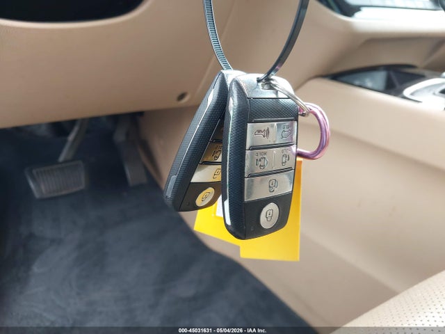 KNDME5C15F6026166 KIA Sedona Sx Luxury
