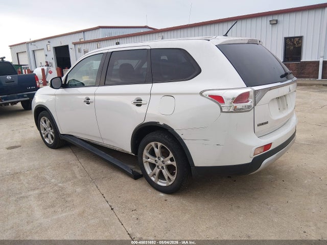 Продаж на аукціоні авто 2015 Mitsubishi Outlander Se, vin: JA4AZ3A38FZ012397, номер лоту: 45031692