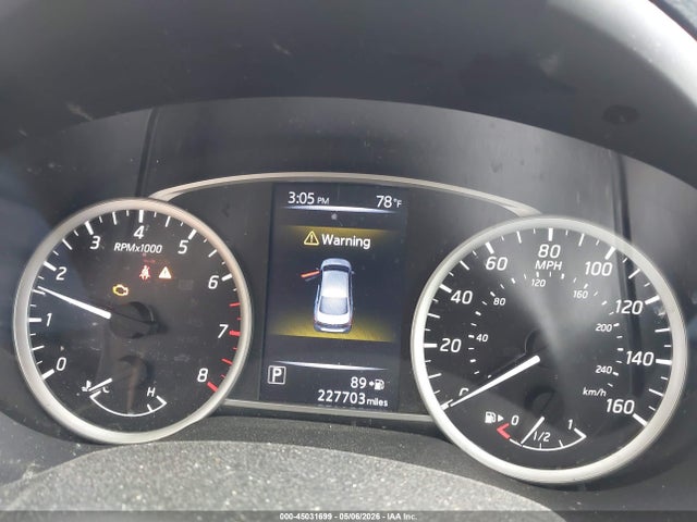 45031699 :رقم المزاد ، 3N1AB7AP5HY222542 vin ، 2017 Nissan Sentra Sv مزاد بيع