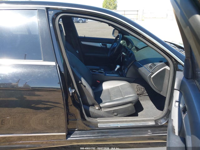 45031702 :رقم المزاد ، WDDGF54X78F070966 vin ، 2008 Mercedes-benz C 300 Luxury/sport مزاد بيع