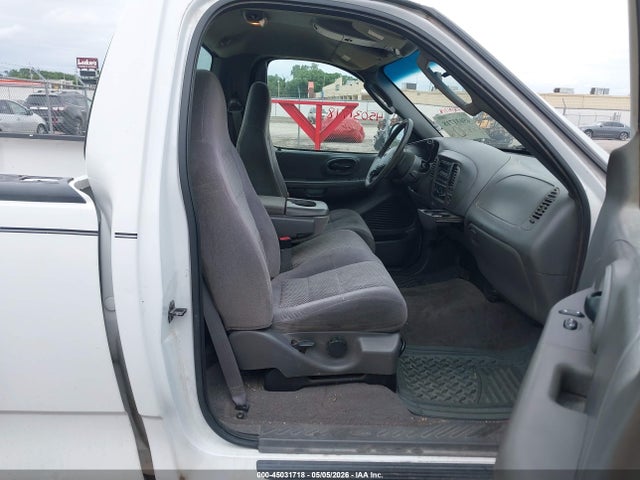 45031718 :رقم المزاد ، 1FTRF17W82NB34699 vin ، 2002 Ford F-150 Xl/xlt مزاد بيع