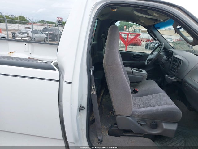 45031718 :رقم المزاد ، 1FTRF17W82NB34699 vin ، 2002 Ford F-150 Xl/xlt مزاد بيع