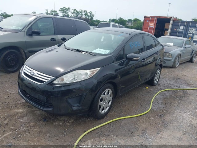 45031723 :رقم المزاد ، 3FADP4BJ5DM191952 vin ، 2013 Ford Fiesta Se مزاد بيع