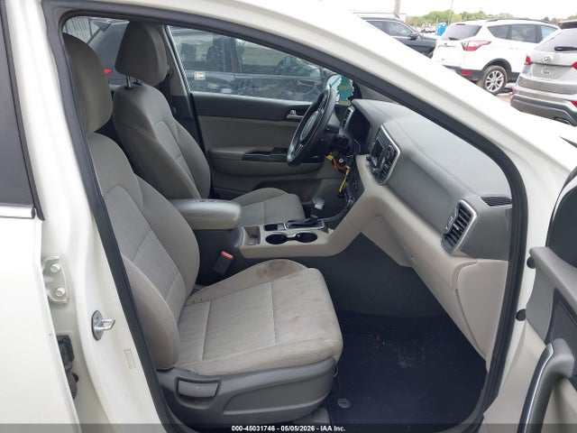 45031746 :رقم المزاد ، KNDPM3AC9H7226800 vin ، 2017 Kia Sportage Lx مزاد بيع