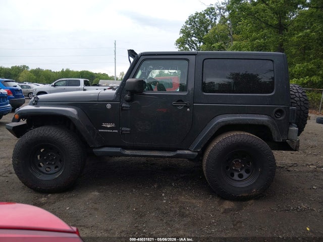45031821 :رقم المزاد ، 1J4AA5D15AL145787 vin ، 2010 Jeep Wrangler Sahara مزاد بيع