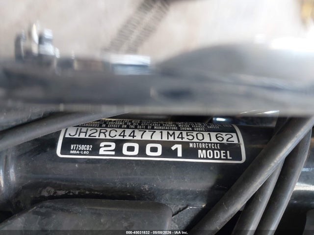 45031832 :رقم المزاد ، JH2RC44771M450162 vin ، 2001 Honda Vt750 Cd2 مزاد بيع