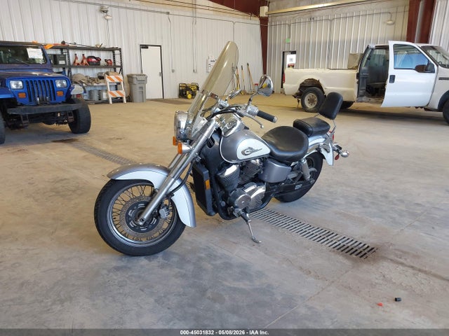 45031832 :رقم المزاد ، JH2RC44771M450162 vin ، 2001 Honda Vt750 Cd2 مزاد بيع