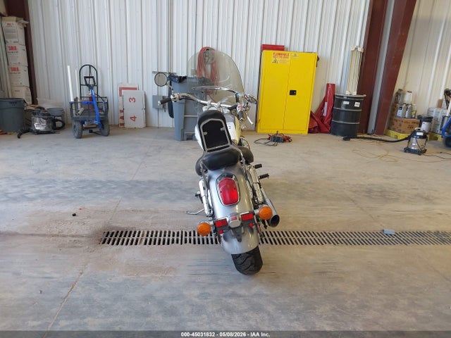 45031832 :رقم المزاد ، JH2RC44771M450162 vin ، 2001 Honda Vt750 Cd2 مزاد بيع