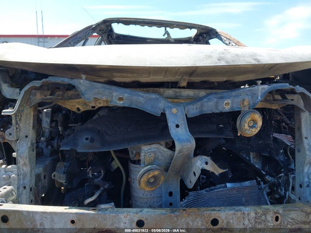 2T3JFREV3HW693701 Toyota RAV4 SE