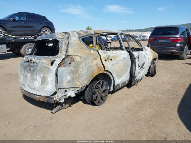 2T3JFREV3HW693701 Toyota RAV4 SE
