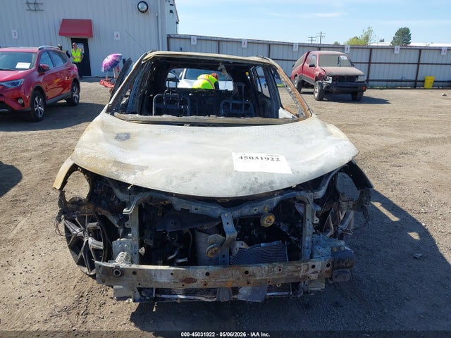 2T3JFREV3HW693701 Toyota RAV4 SE