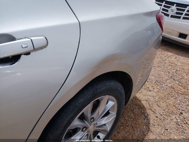 1G1ZD5ST6KF108180 Chevrolet MALIBU LT
