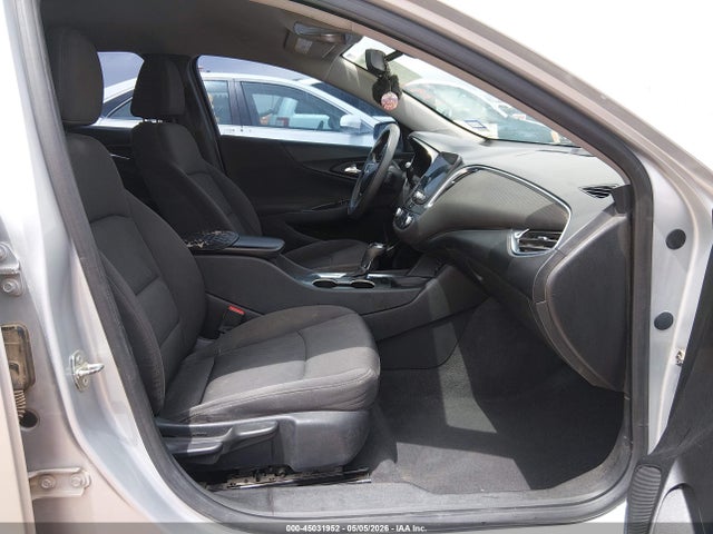 1G1ZD5ST6KF108180 Chevrolet MALIBU LT