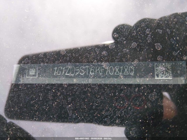 1G1ZD5ST6KF108180 Chevrolet MALIBU LT