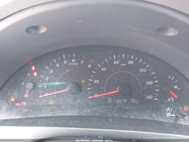 45032001 :رقم المزاد ، 4T1BF3EKXBU177178 vin ، 2011 Toyota Camry Le مزاد بيع