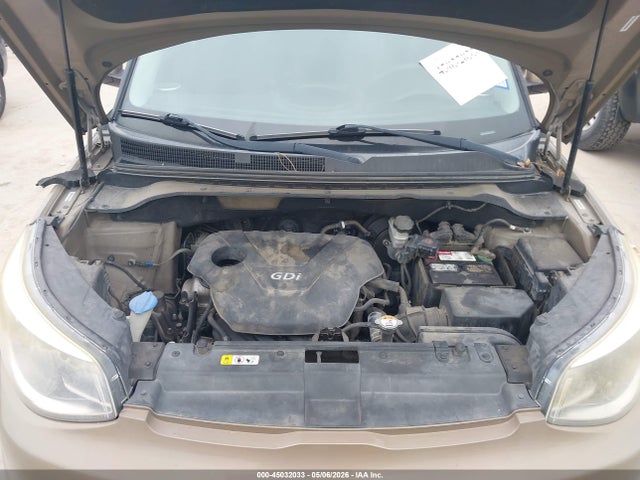 45032033 :رقم المزاد ، KNDJN2A29F7137133 vin ، 2015 Kia Soul مزاد بيع