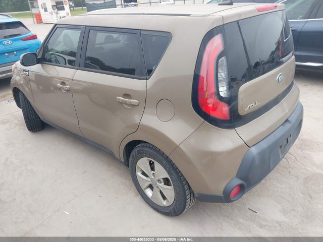 45032033 :رقم المزاد ، KNDJN2A29F7137133 vin ، 2015 Kia Soul مزاد بيع