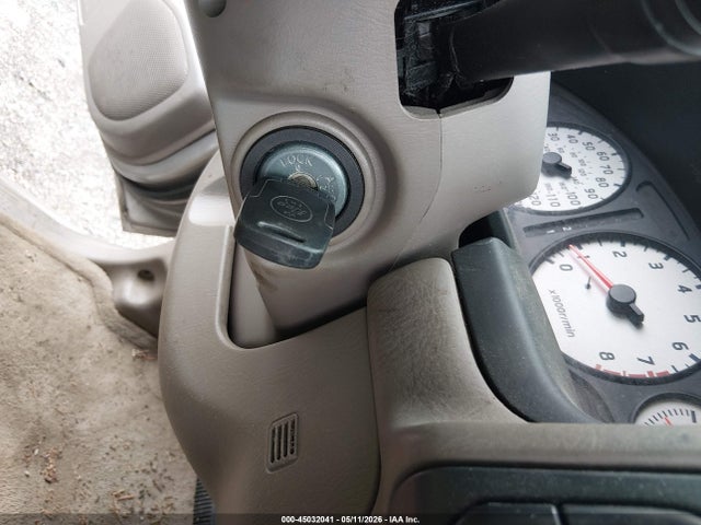 45032041 :رقم المزاد ، JN8DR09Y34W914721 vin ، 2004 Nissan Pathfinder Se مزاد بيع