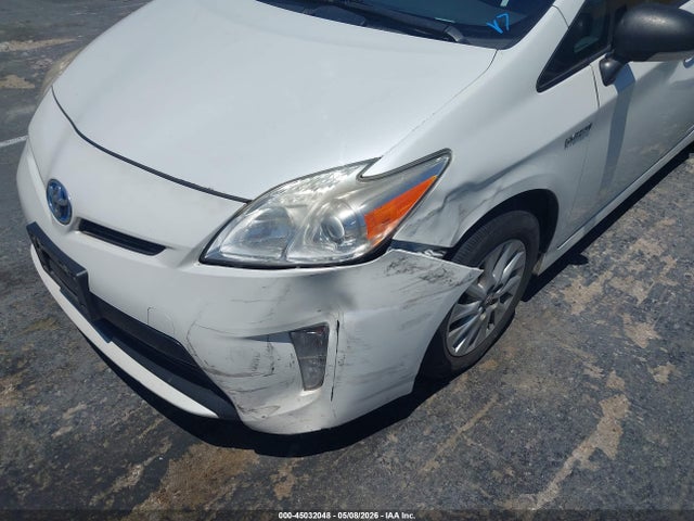 JTDKN3DU3F0424998 Toyota Prius Persona Series Special Edition