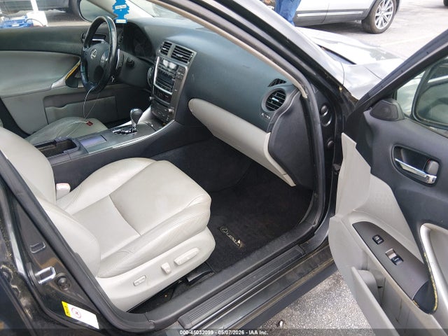 45032099 :رقم المزاد ، JTHBK262685077072 vin ، 2008 Lexus Is 250 مزاد بيع