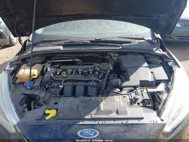 45032135 :رقم المزاد ، 1FADP3K28FL368775 vin ، 2015 Ford Focus Se مزاد بيع
