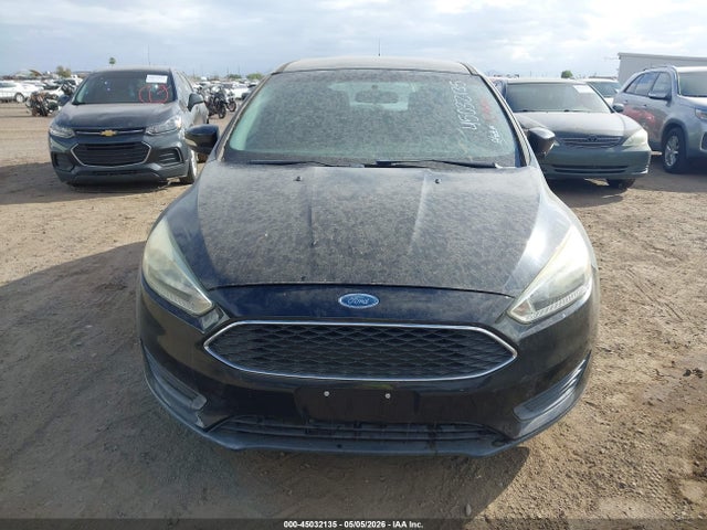 45032135 :رقم المزاد ، 1FADP3K28FL368775 vin ، 2015 Ford Focus Se مزاد بيع