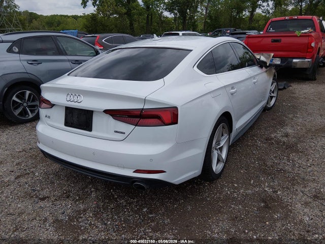 Продажа на аукционе авто 2019 Audi A5 45 Premium, vin: WAUENCF57KA066924, номер лота: 45032150