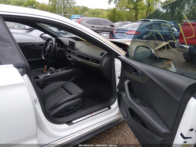 Продажа на аукционе авто 2019 Audi A5 45 Premium, vin: WAUENCF57KA066924, номер лота: 45032150