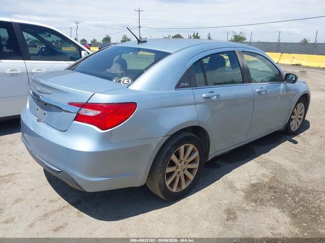 2012 Chrysler 200 Touring მანქანა იყიდება აუქციონზე, vin: 1C3CCBBB3CN300156, აუქციონის ნომერი: 45032182