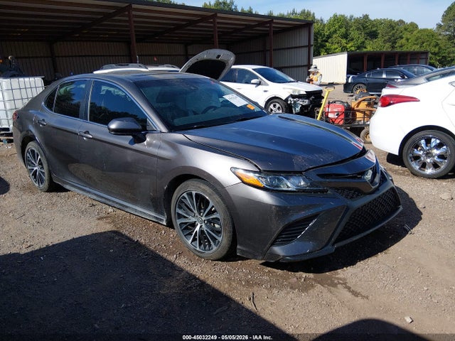 Продажа на аукционе авто 2018 Toyota Camry Se, vin: 4T1B11HKXJU137468, номер лота: 45032249