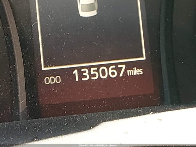 45032249 :رقم المزاد ، 4T1B11HKXJU137468 vin ، 2018 Toyota Camry Se مزاد بيع